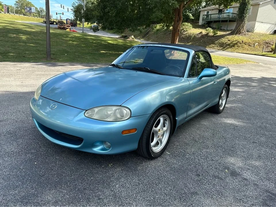 2001 Mazda NB MX-5 Miata - Image 2 of 17