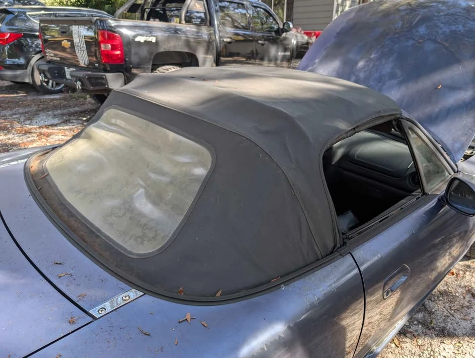 2001 Mazda NB MX-5 Miata - Image 5 of 6