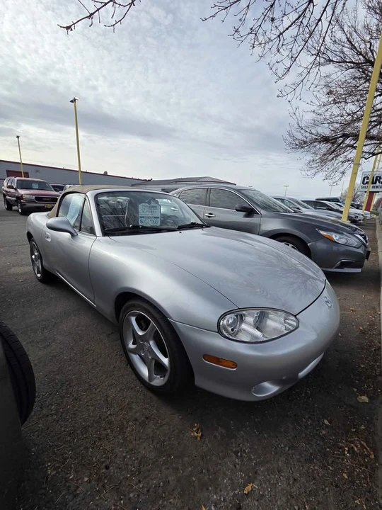 2001 Mazda NB MX-5 Miata - Image 2 of 5