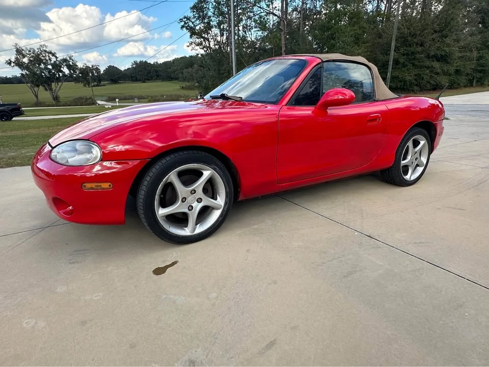 2001 Mazda NB MX-5 Miata - Image 2 of 10