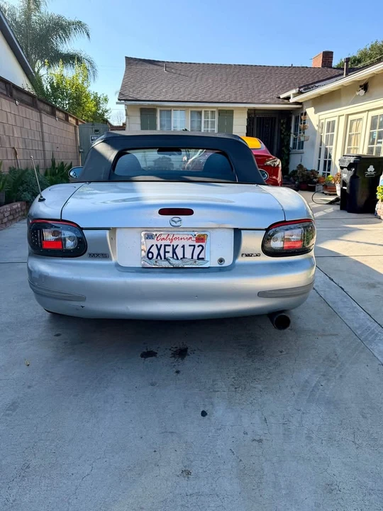 2001 Mazda NB MX-5 Miata - Image 4 of 12