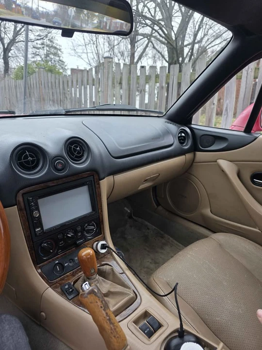 2001 Mazda NB MX-5 Miata - Image 7 of 7