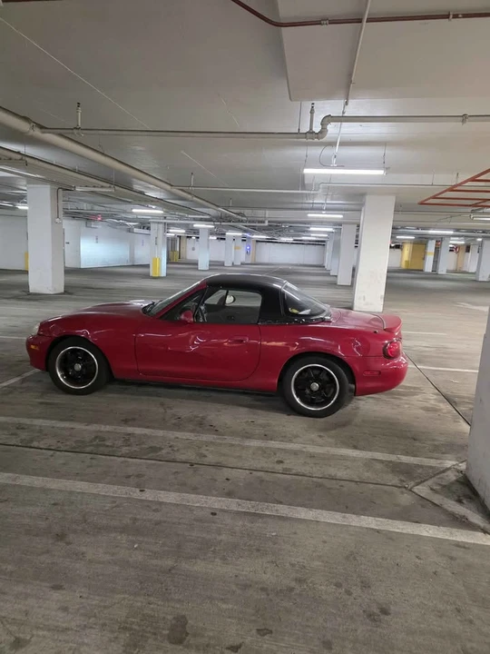 2001 Mazda NB MX-5 Miata - Image 4 of 7