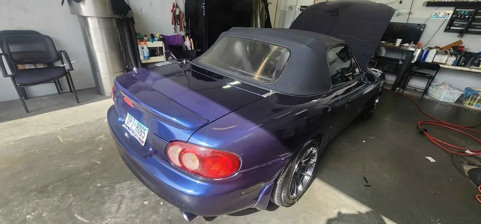 2001 Mazda NB MX-5 Miata - Image 4 of 7
