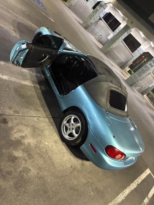 2001 Mazda NB MX-5 Miata - Image 5 of 5