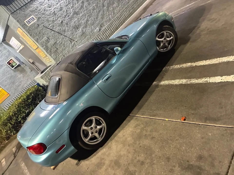 2001 Mazda NB MX-5 Miata - Image 3 of 5
