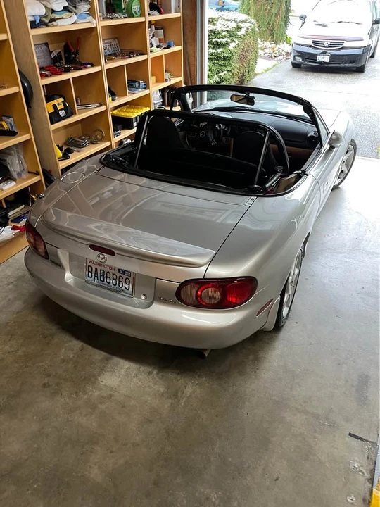 2001 Mazda NB MX-5 Miata - Image 17 of 19