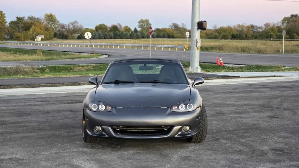 2001 Mazda NB MX-5 Miata - Image 2 of 15