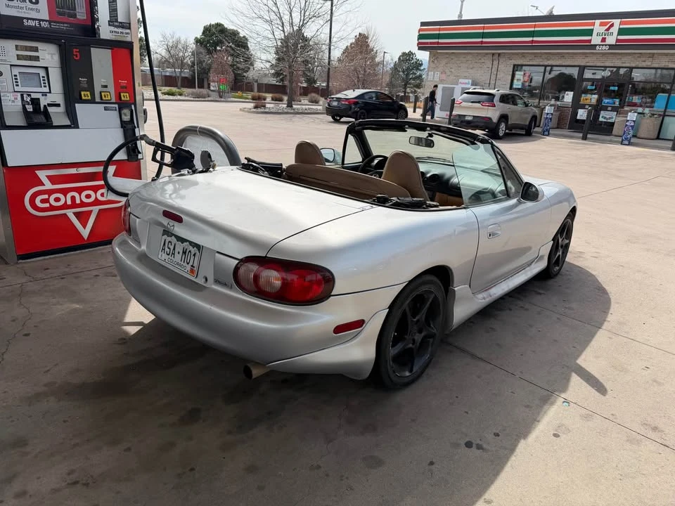 2001 Mazda NB MX-5 Miata - Image 9 of 20