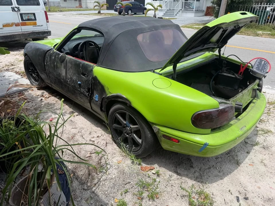 2001 Mazda NB MX-5 Miata - Image 7 of 8
