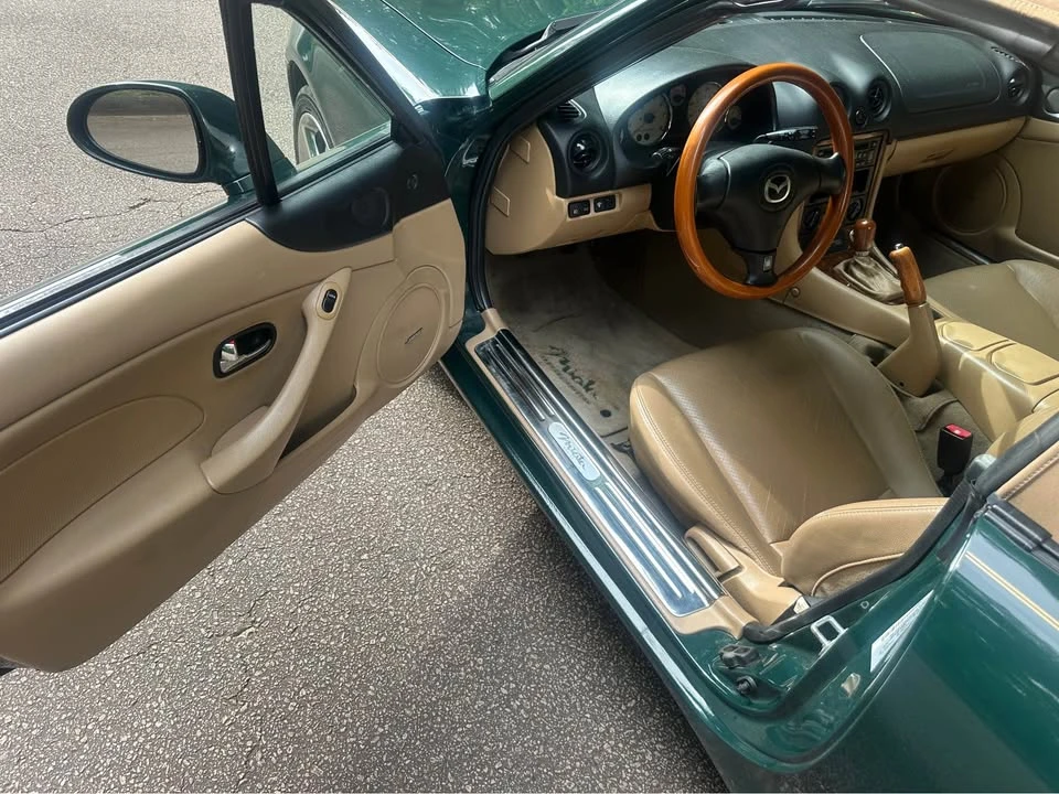 2001 Mazda NB MX-5 Miata - Image 15 of 20