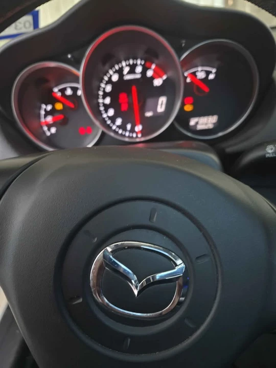 2001 Mazda RX-8 1st Gen - Image 4 of 7