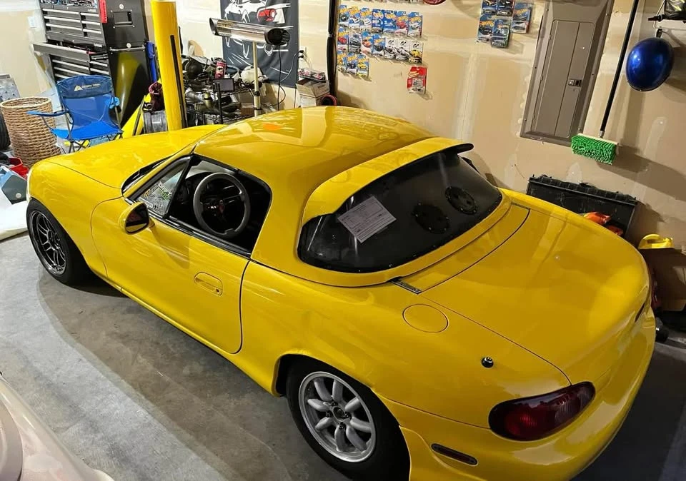2001 Mazda NB MX-5 Miata - Image 16 of 20