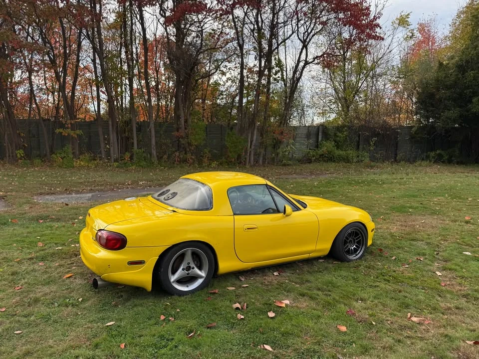 2001 Mazda NB MX-5 Miata - Image 2 of 20