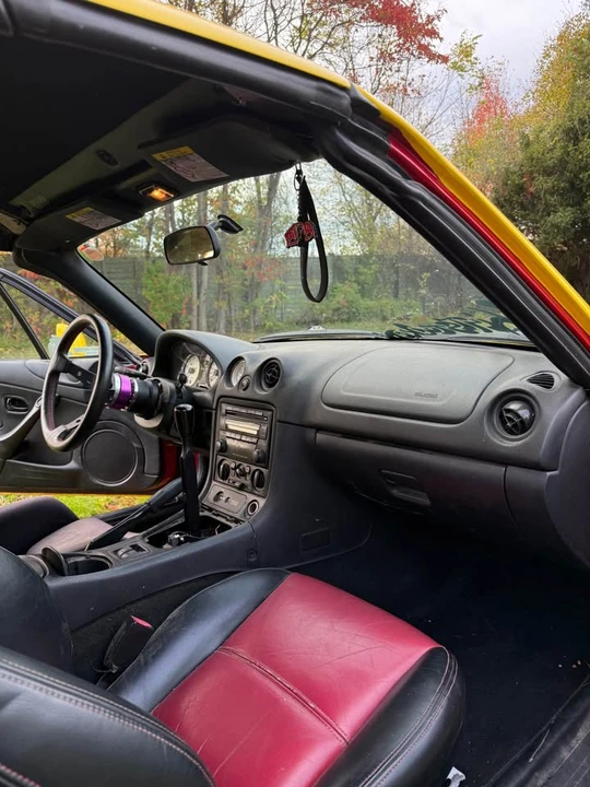 2001 Mazda NB MX-5 Miata - Image 12 of 20