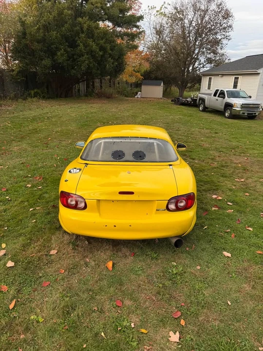 2001 Mazda NB MX-5 Miata - Image 4 of 20