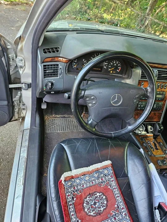 2001 Mercedes-Benz W210 E-Class - Image 4 of 4