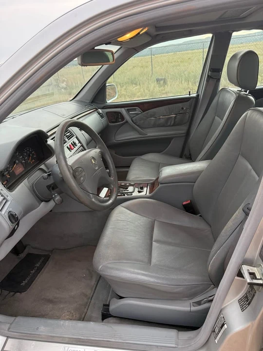 2001 Mercedes-Benz W210 E-Class - Image 6 of 9