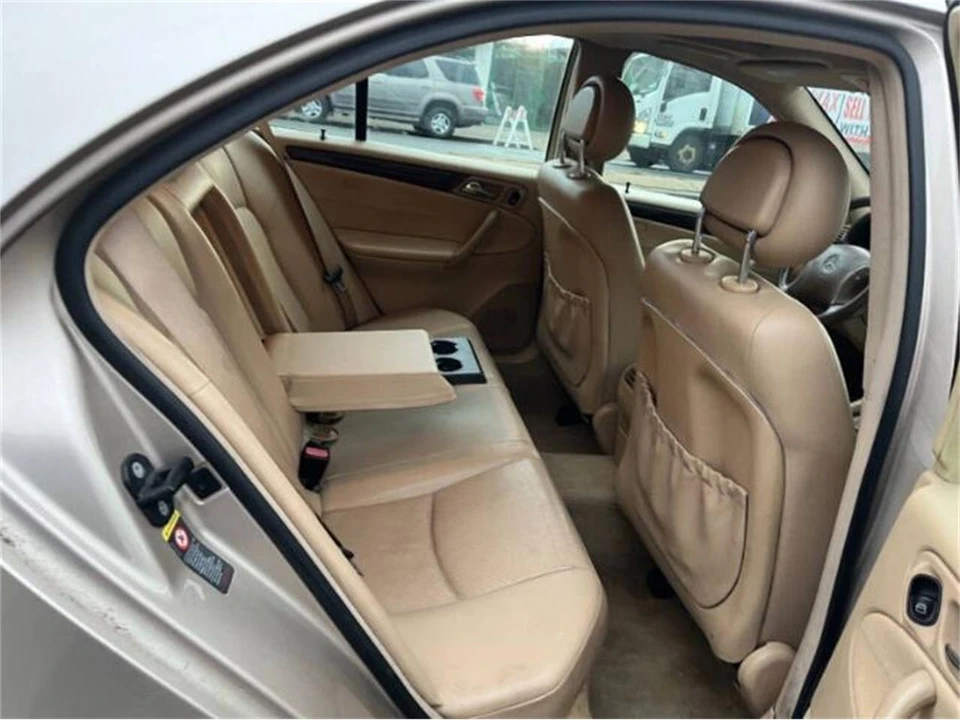 2001 Mercedes-Benz W203 C-Class - Image 7 of 29