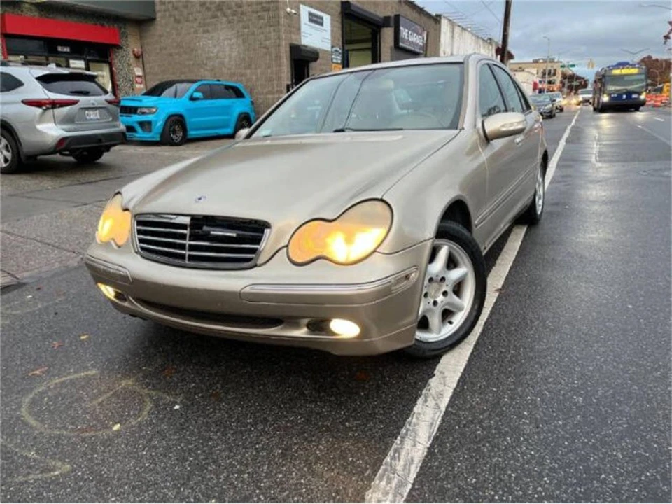 2001 Mercedes-Benz W203 C-Class - Image 6 of 29