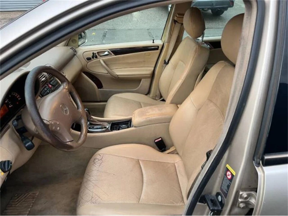 2001 Mercedes-Benz W203 C-Class - Image 17 of 29