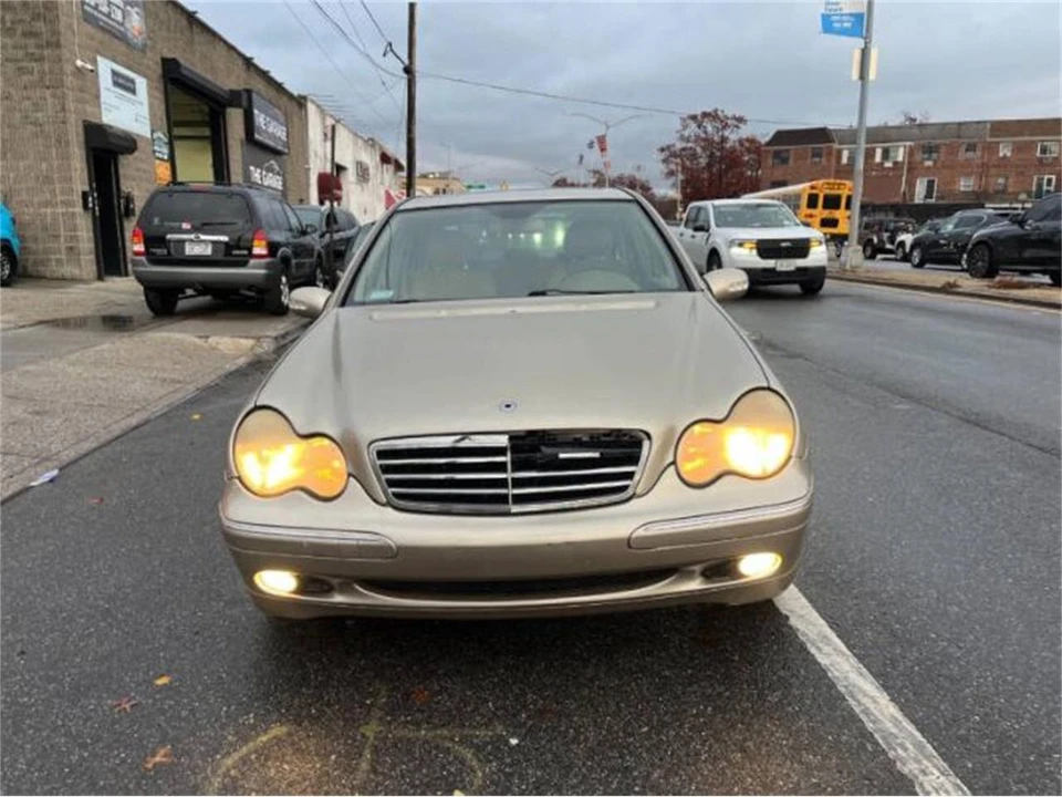 2001 Mercedes-Benz W203 C-Class - Image 27 of 29