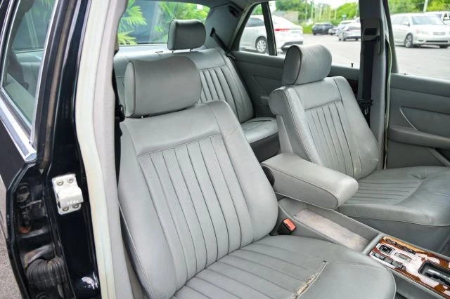 2001 Mercedes-Benz W220 S-Class - Image 16 of 25