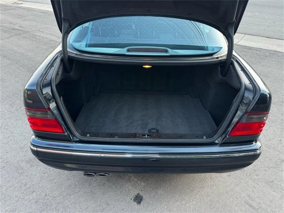 2001 Mercedes-Benz - Image 21 of 31