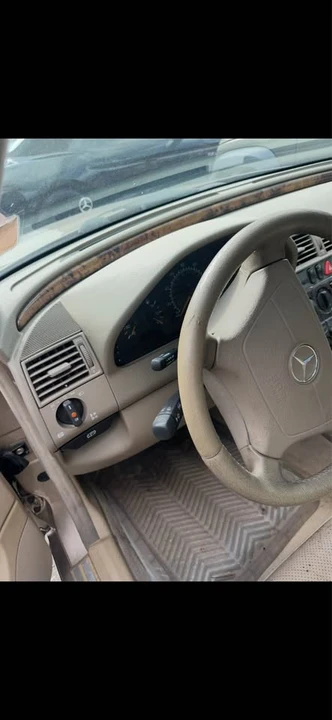 2001 Mercedes-Benz W203 C-Class - Image 3 of 3