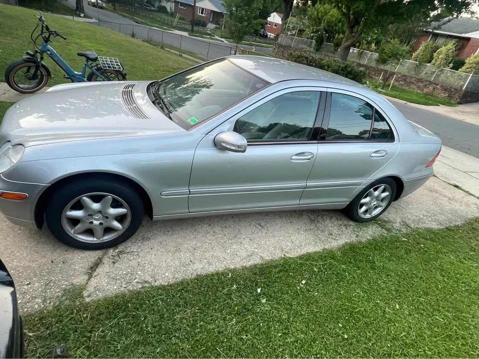 2001 Mercedes-Benz W203 C-Class - Image 3 of 8