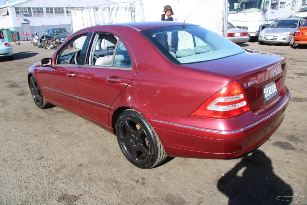 2001 Mercedes-Benz W203 C-Class - Image 4 of 21