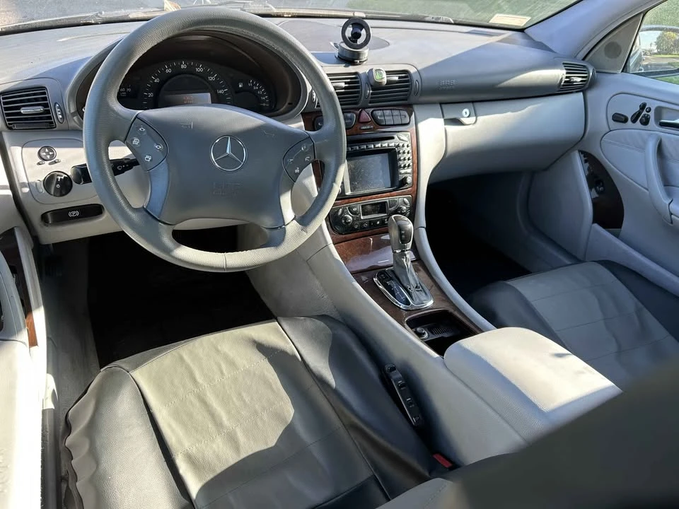 2001 Mercedes-Benz W203 C-Class - Image 5 of 9