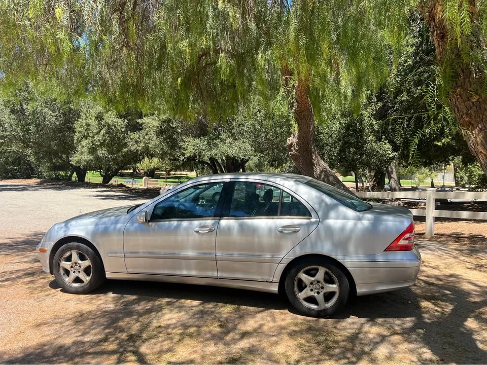 2001 Mercedes-Benz W203 C-Class - Image 8 of 16