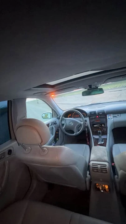2001 Mercedes-Benz W203 C-Class - Image 5 of 7