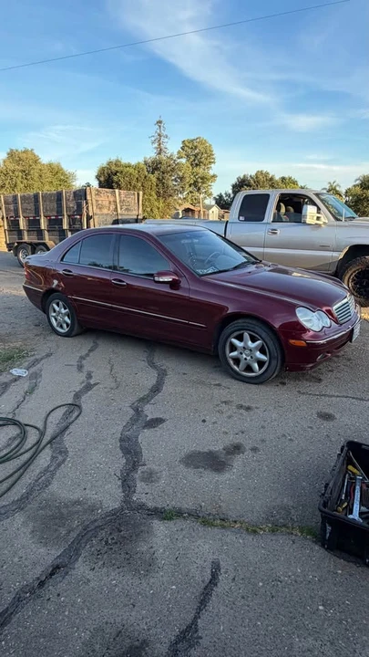 2001 Mercedes-Benz W203 C-Class - Image 2 of 4