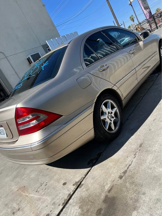 2001 Mercedes-Benz W203 C-Class - Image 4 of 9