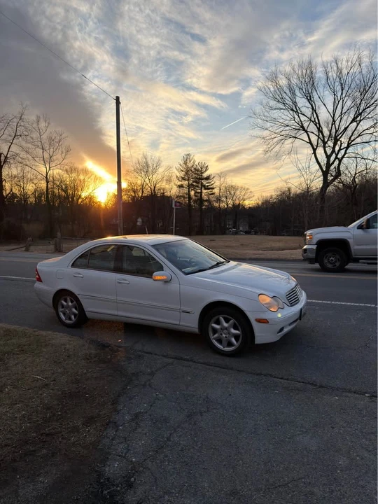 2001 Mercedes-Benz W203 C-Class - Image 5 of 12