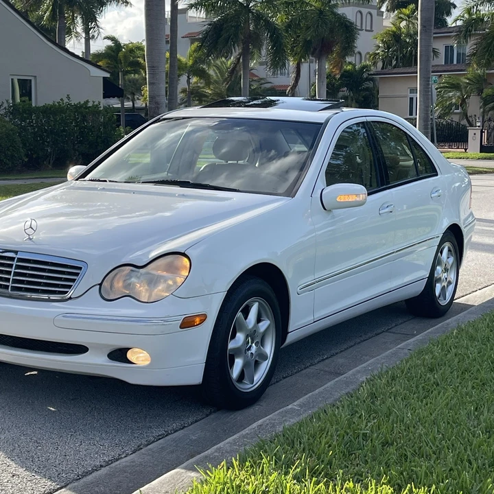 2001 Mercedes-Benz W203 C-Class - Image 5 of 12