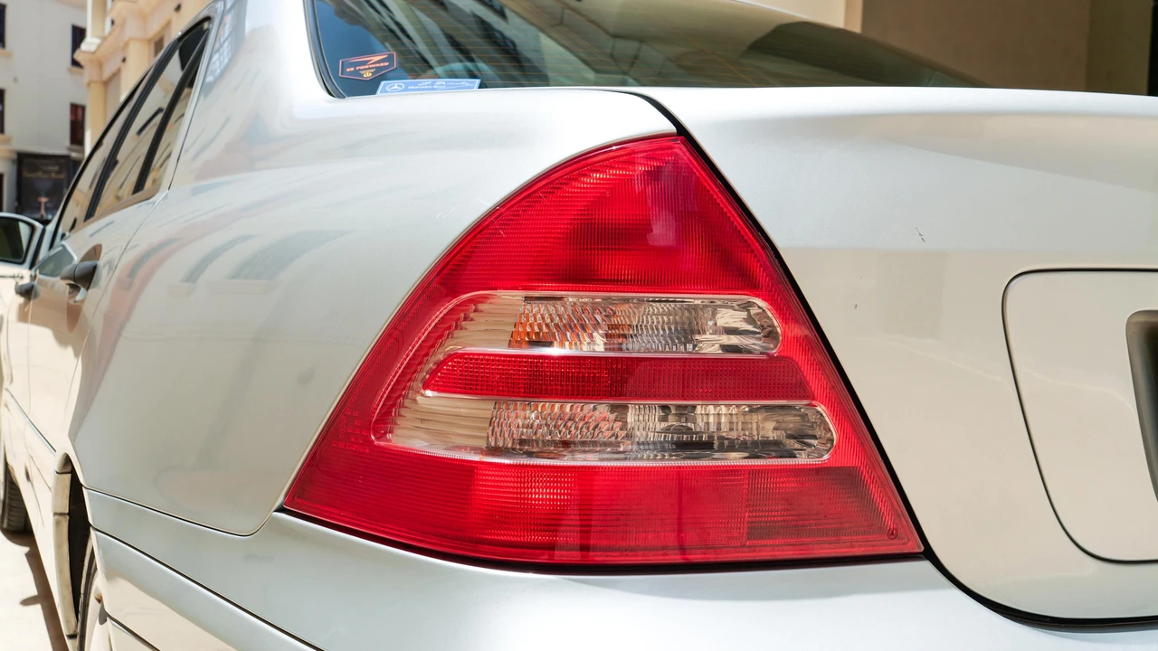 2001 Mercedes-Benz W203 C-Class - Image 24 of 31
