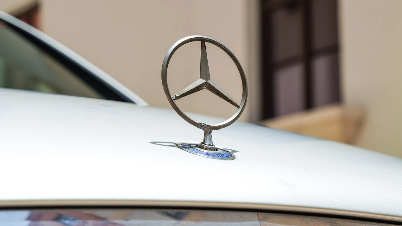 2001 Mercedes-Benz W203 C-Class - Image 14 of 31