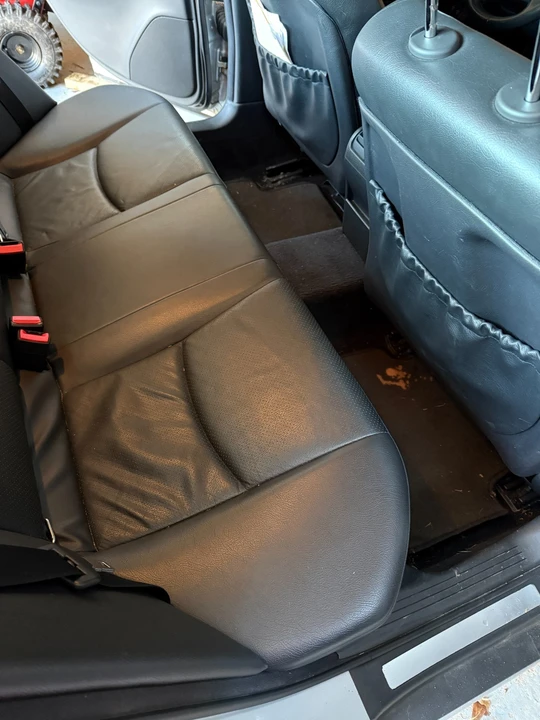 2001 Mercedes-Benz W203 C-Class - Image 6 of 15