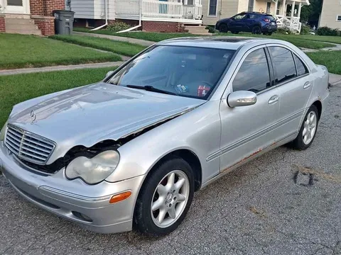 2001 Mercedes-Benz C240 Sedan