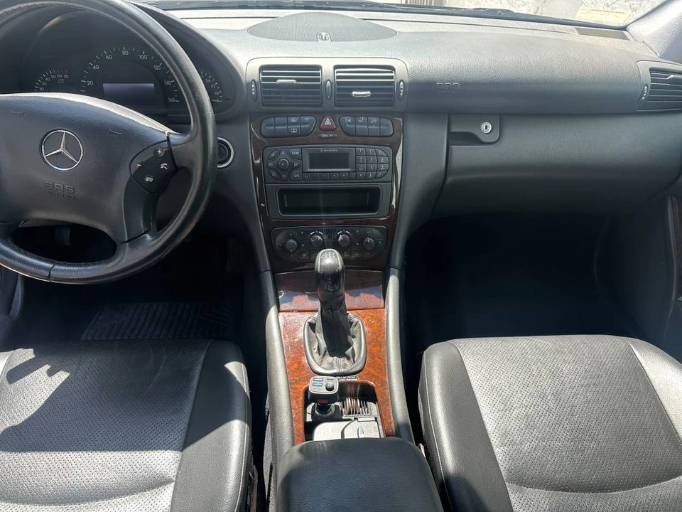 2001 Mercedes-Benz W203 C-Class - Image 4 of 9