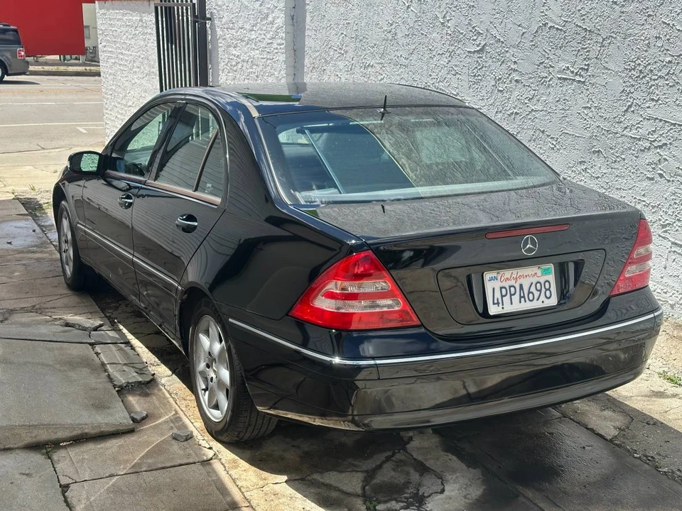 2001 Mercedes-Benz W203 C-Class - Image 3 of 9