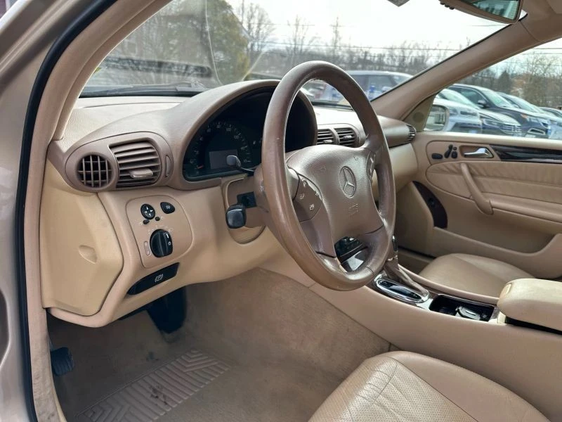 2001 Mercedes-Benz W203 C-Class - Image 10 of 12