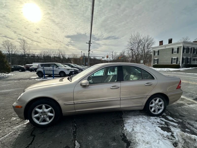 2001 Mercedes-Benz W203 C-Class - Image 7 of 12
