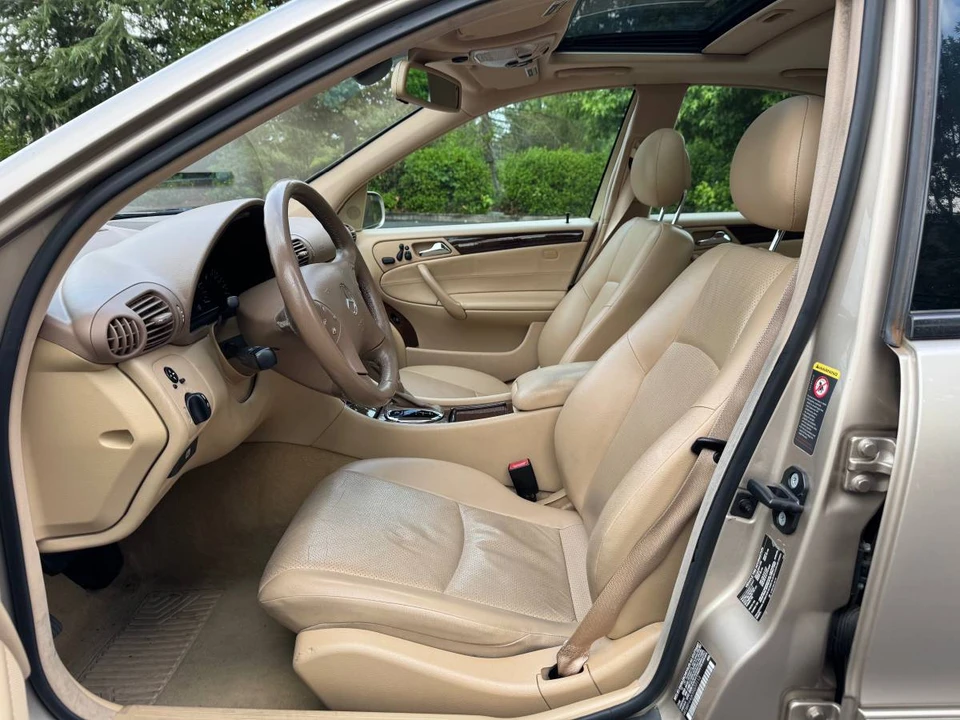 2001 Mercedes-Benz W203 C-Class - Image 8 of 19
