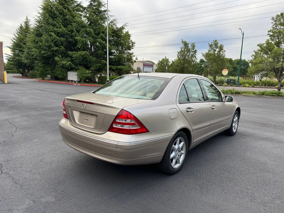 2001 Mercedes-Benz W203 C-Class - Image 4 of 19