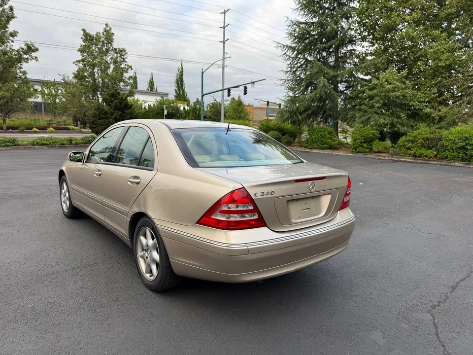 2001 Mercedes-Benz W203 C-Class - Image 3 of 19
