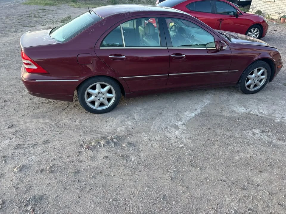 2001 Mercedes-Benz W203 C-Class - Image 7 of 12
